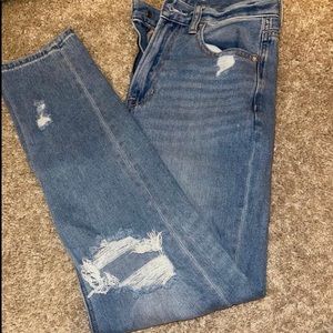 America Eagle Mom Jeans